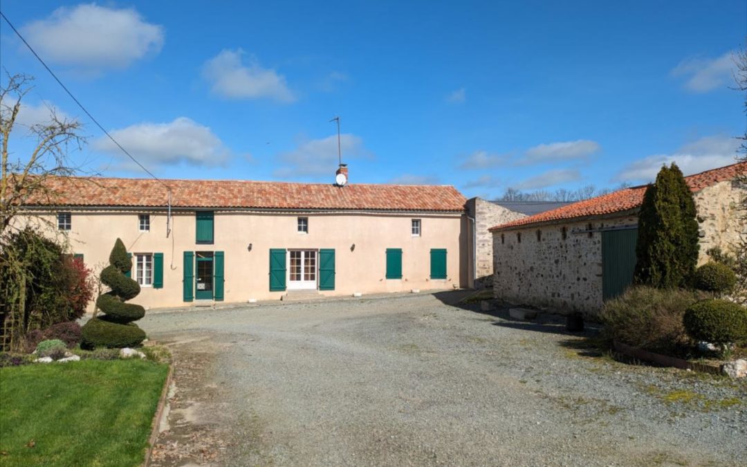 Vente Maison – 6 pièces – 143 m² à Pouzauges (85700)