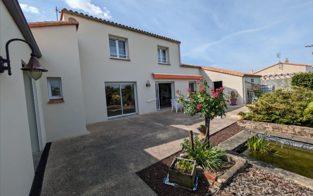 Vente Maison – 8 pièces – 141 m² à Saint-paul-en-pareds (85500)