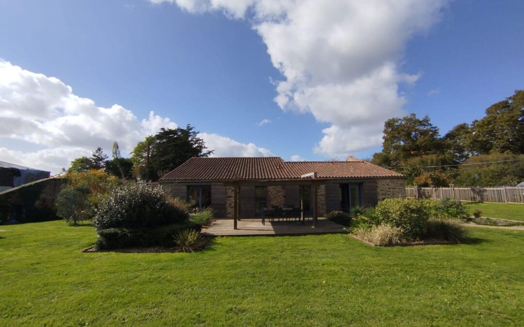 Vente Maison – 6 pièces – 175 m² à Les Herbiers – Vendée (85500)