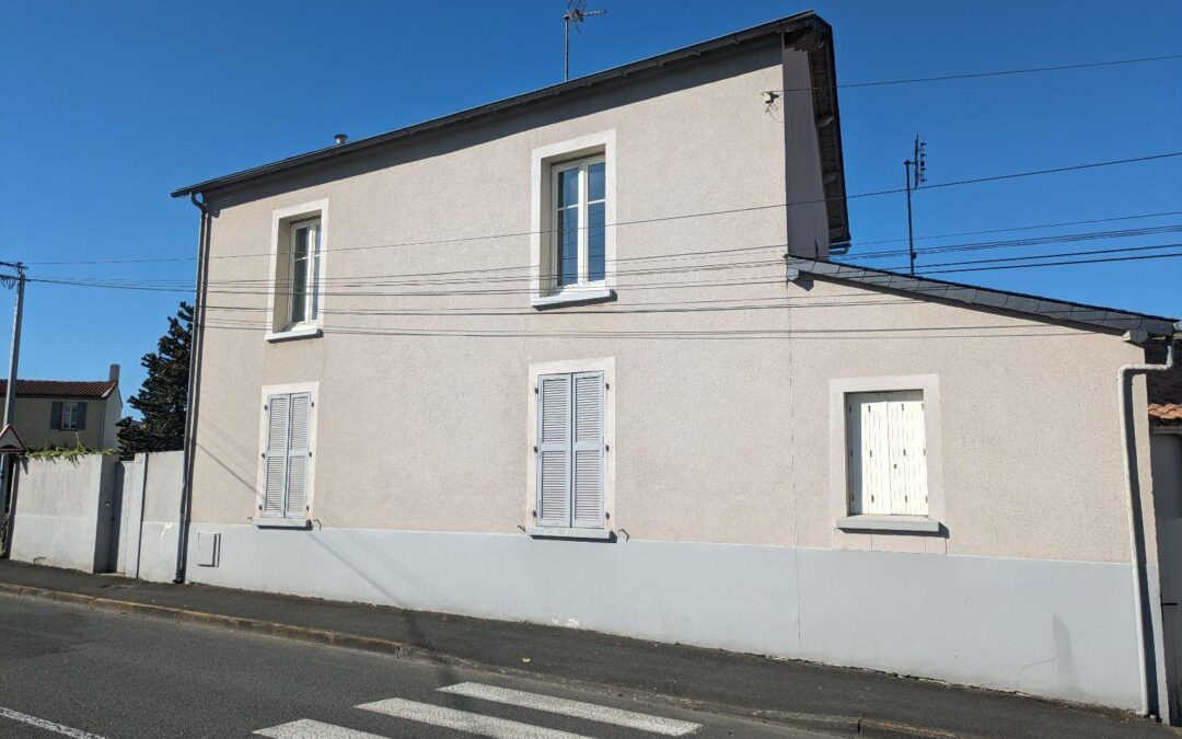 Vente Maison – 7 pièces – 160 m² à Les Herbiers – Vendée (85500)