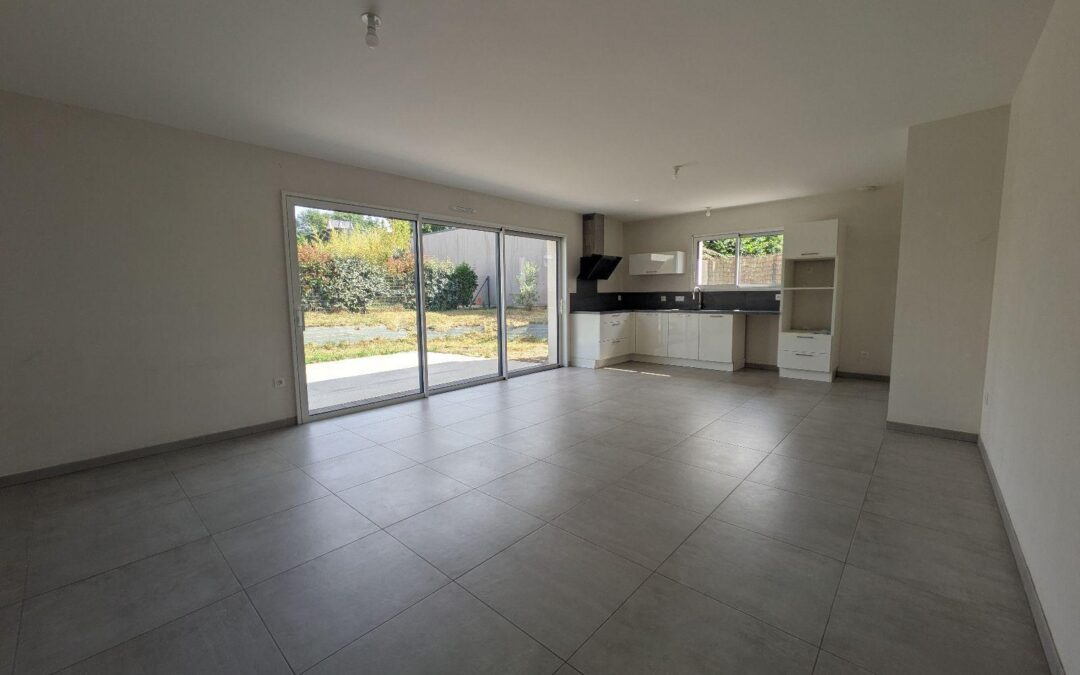 Vente Maison – 4 pièces – 84 m² à Les Herbiers – Vendée (85500)